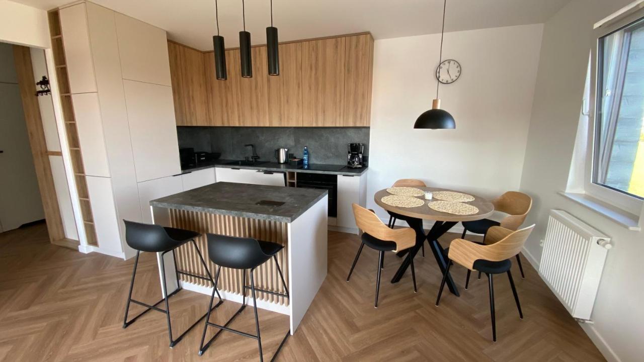 Apartamentlesznopl Family Friendly レシュノ エクステリア 写真